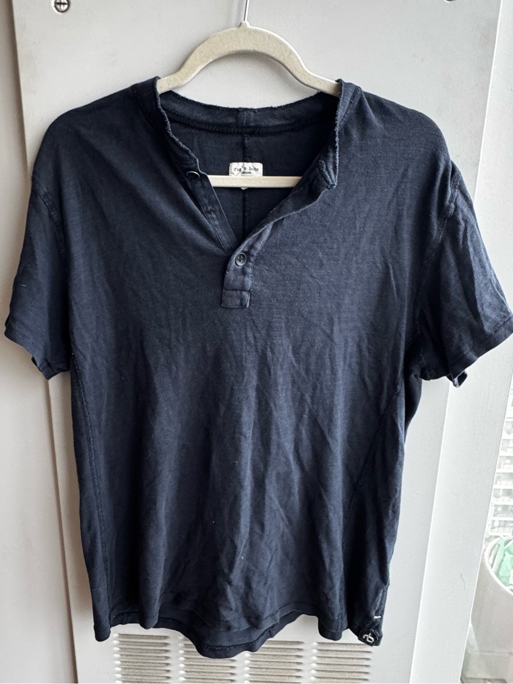 Rag & Bone Men's Navy Short Sleeve Henley Tee Two Button Size M